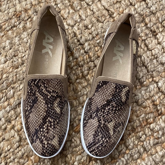 AK Sport Shoes - Anne Klein slip on shoes flats Womens 9.5 reptile leather cofort casual sporty